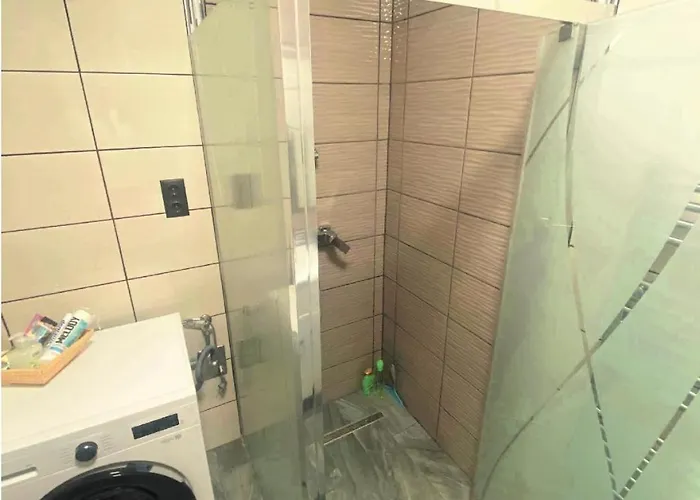 Bj Szallas * Zalaegerszeg